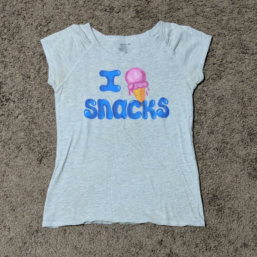 Kid's XL old navy I love snacks t shirt
